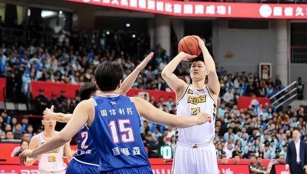 辽宁男篮在比赛中取得了巨大成功